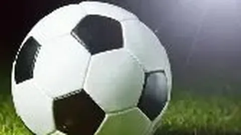 篮球盛宴：克利夫兰骑士激战印第安纳步行者，巅峰对决一触即发！